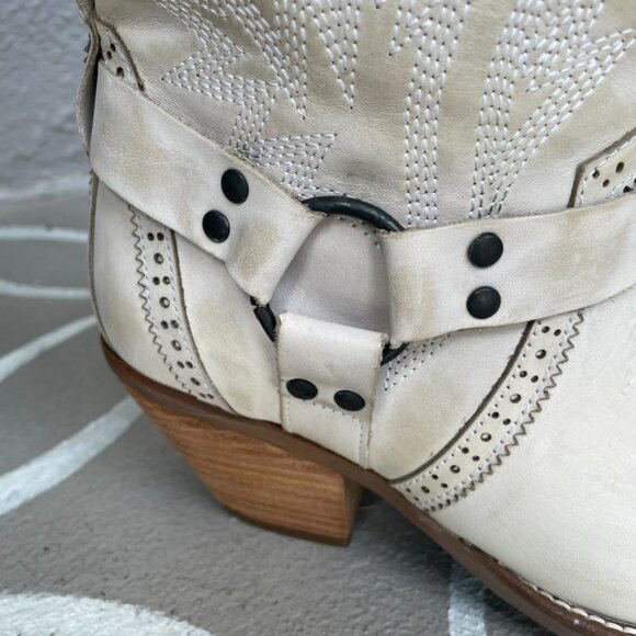 Dingo Snip Toe Cowboy Booties Ivory Size 7.5 - Picture 4 of 5